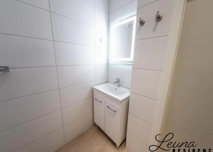 Ar Frankfurt 3*