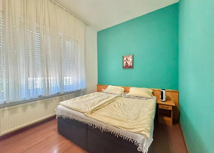 Ar Frankfurt Hotel 3*