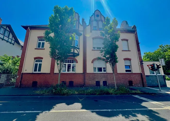 Ar Frankfurt Hotel 3*