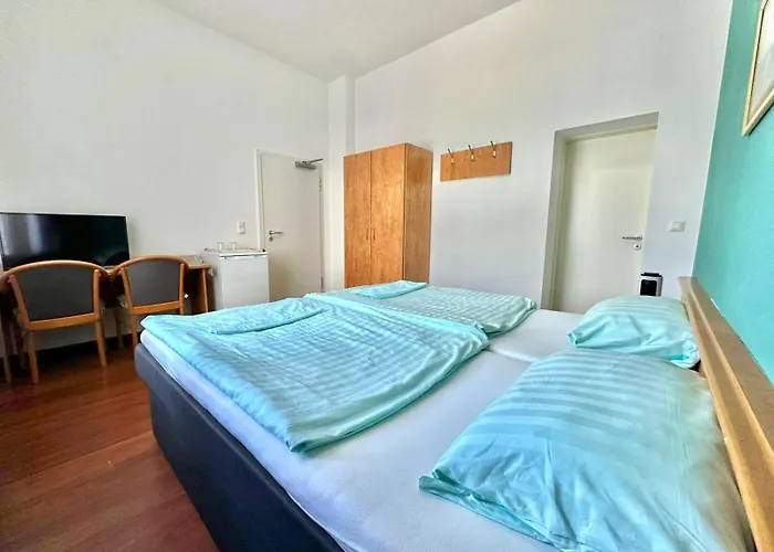 Ar Frankfurt 3*