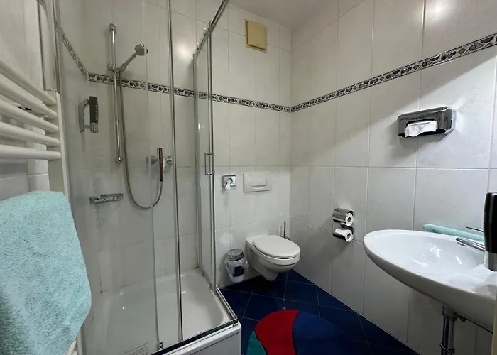 Ar Frankfurt Hotel 3*