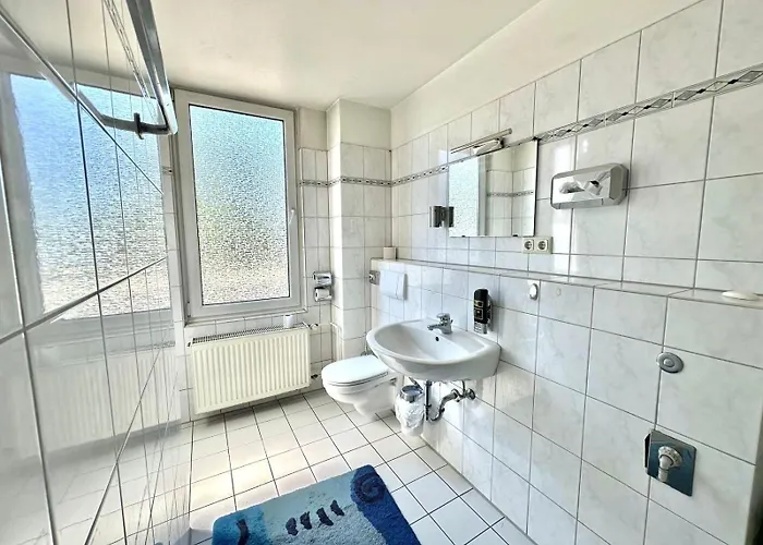 Ar Frankfurt 3*