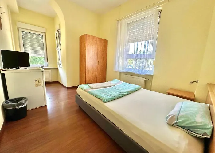 Ar Frankfurt Hotel 3*