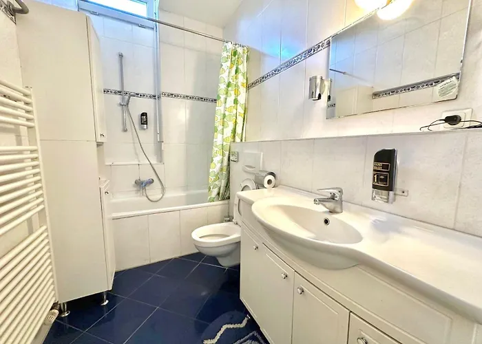 Ar Frankfurt Hotel 3*